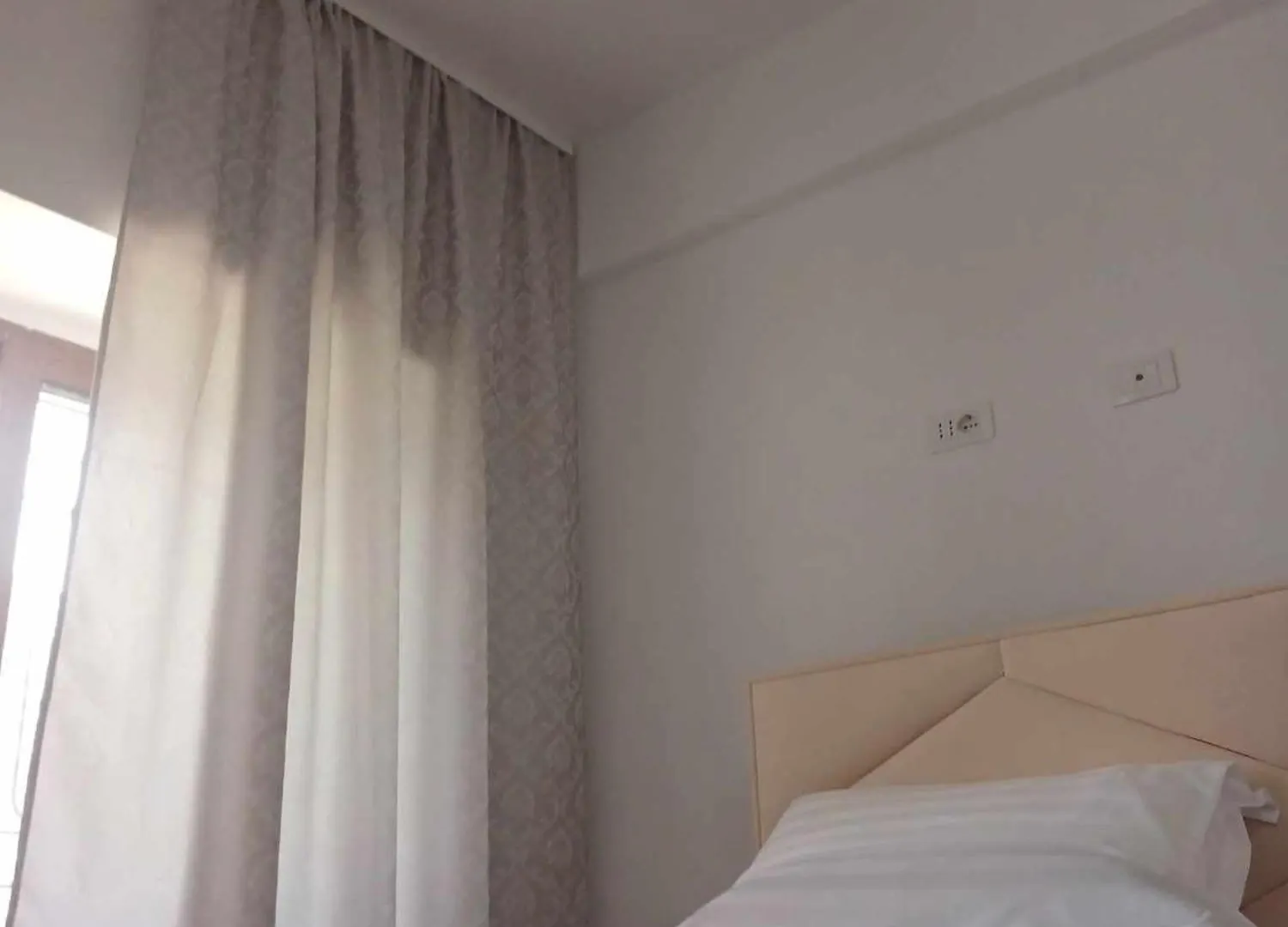 Maison d'hôtes Hotel Bujtina Dalmacia à Koman Albanie