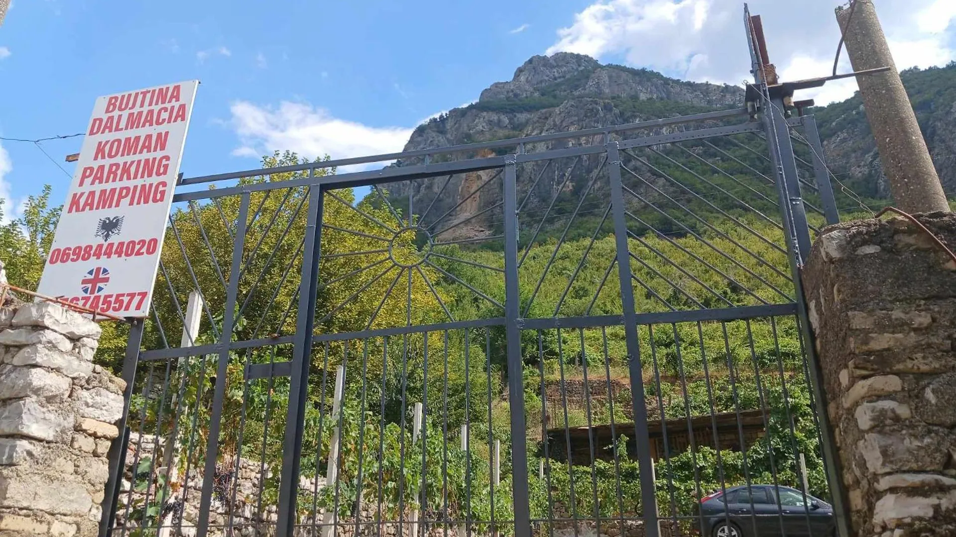 Bujtina Dalmacia Hotel Koman